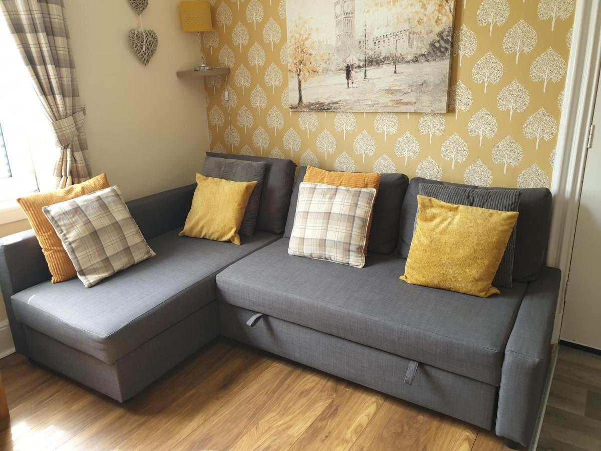 Millie'S Place Fort William Bagian luar foto